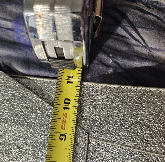 Shiraleah Clutch Shiny Vegan Leather - Picture 4 of 6